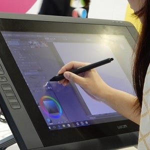 コミックマーケット90開幕、セルシス×ワコムブースは27型Cintiqが人気