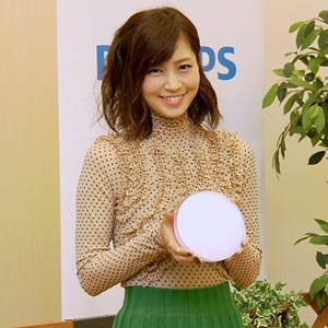 フィリップスのIoTスマート照明「Philips Hue Go」 - 安田美沙子さんはどんな風に使っている?