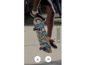 LINE、動画を簡単に編集し別のユーザーに公開できるアプリ「LINE MOMENTS」