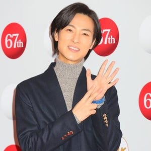 山内惠介、"貴公子"キャラを忘れて乃木坂46にデレデレ「見とれちゃいます」