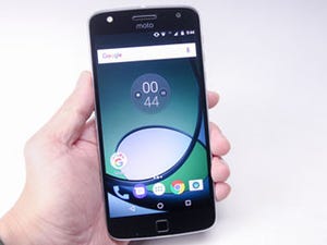 拡張性の高さを誇るミドルレンジのAndroidスマホ「Moto Z Play」を試す