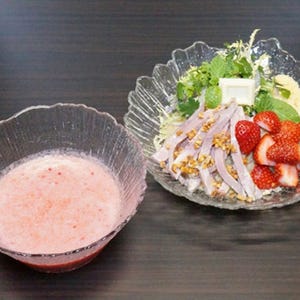 麺屋武蔵とロッテがコラボ! ホワイトチョコ&苺仕立てのつけ麺が登場