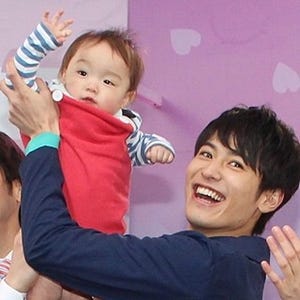 堀井新太、共演の赤ちゃん抱っこ"パパ"の顔「育児ってすごい大変」