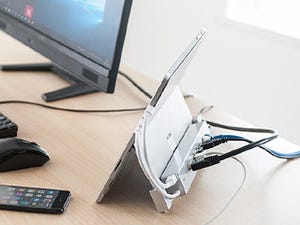 HDMIや有線LANなどを増設できるSurface用ドッキングステーション