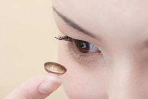 角膜潰瘍や巨大乳頭結膜炎……コンタクトが招く危険な病気を眼科医が解説