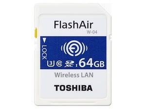 東芝、UHS-I対応など転送速度が向上したWi-Fi搭載SDカード「FlashAir」