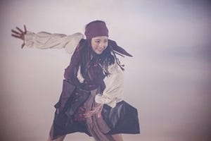 本田真凜、海賊姿で華麗に舞う!『パイレーツ』テーマ曲でパフォーマンス