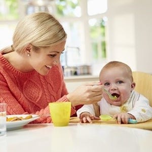 赤ちゃんの食欲を満足させる、離乳食の上手な食べさせ方
