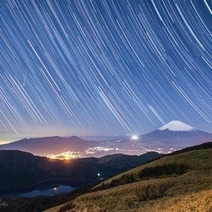 箱根芦ノ湖周遊コースの新定番! 足湯しながら絶品パン、夜は満天の星と共に