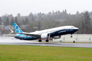 ボーイング、2017年の納入機数763機/純受注912機--737 MAX等が牽引