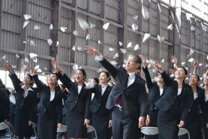 JAL入社式、1,642人に赤坂新社長が話す「JALに入社した最大の動機」