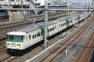 JR東日本185系も使用、伊豆・房総方面へ初日の出・初詣の臨時列車