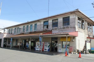 大井川鐵道新金谷駅、戦前の面影残す駅舎が国の登録有形文化財に