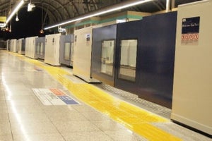 京成電鉄、成田空港駅にホームドア設置 - 5月から順次使用開始へ