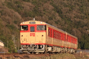 JR四国キハ185系・JR西日本「ノスタルジー」で津山へ日帰りツアー