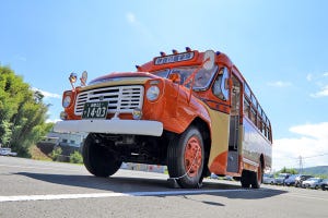 昭和レトロ感が満載! 1964年製ボンネットバス「伊豆の踊子号」が復活