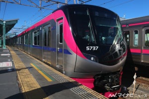 京王電鉄5000系新造車両「初乗り体験会」座席にリクライニング機能