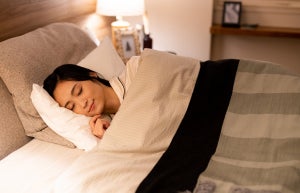 ぐっすり眠れていない人は風邪の発症率が2.5倍以上も － 2万人を治療した睡眠専門医がすすめる免疫力を高める習慣
