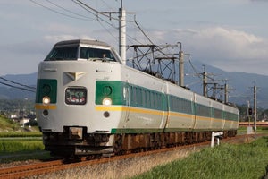 JR西日本381系「緑やくも色」＆115系「瀬戸内色」のリバイバル列車