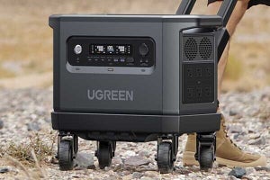 UGREEN、台車を搭載した大容量＆高出力ポータブル電源「PowerRoam 2200」