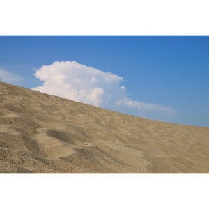 地元の”最強”絶景教えて! 第10回 砂丘は鳥取だけじゃない! 風紋広がる砂丘の先には海が、そして夕日が