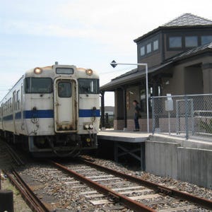 鉄道写真コレクション 第160回 JR指宿枕崎線の終点、枕崎駅の新駅舎とキハ47形