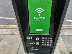 海外モバイルトピックス 第164回 ロンドンは1ギガの高速Wi-Fiが無料! スマホ片手に楽々観光