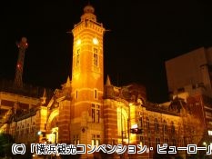 穴場スポットも案内! 「夜景タクシー」で横浜を再発見 (1) クリスマス仕様の横浜は一見の価値アリ