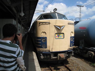 台風接近で列車ホテルに1泊 「北海道&東日本パス」で行く東京 