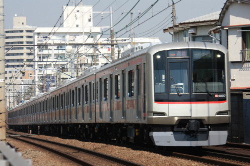 鉄道写真コレクション (117) 東急東横線、10両編成の5050系4000番台も本格デビュー!