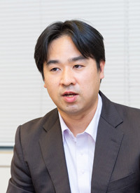 筒井 英樹氏