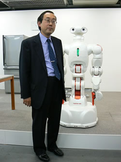 早稲田大学、人間共存ロボット「TWENDY-ONE」を開発 