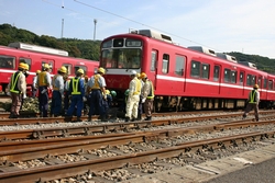 京急電鉄、10月29日開催の「鉄道事故復旧訓練」見学希望者100名を募集