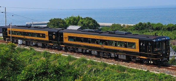 JR九州の特急「A列車で行こう」期日限定で博多へ 