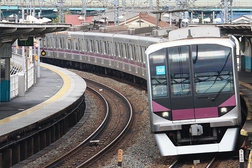 東京メトロ半蔵門線と都営新宿線に隔たる九段下の壁、15日より撤去開始