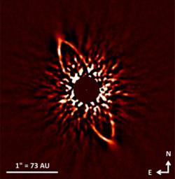 若い恒星系の塵のリング内にできたての惑星が存在? 