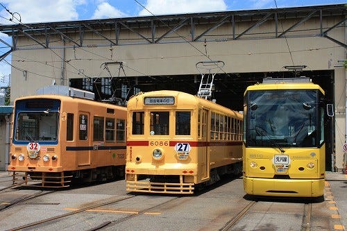 東京都交通局「路面電車の日」イベント開催、「黄色い都電」3車両が大人気