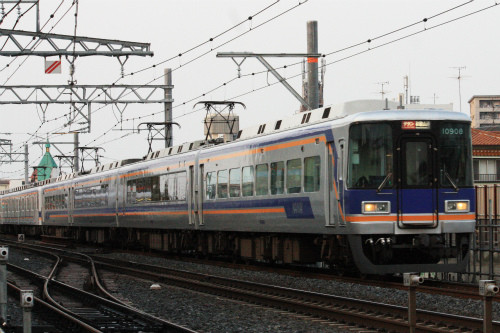 「南海電車まつり」で特急「サザン」10000系を千代田工場まで臨時直通運転