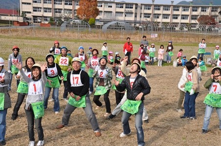 山口県山口市で世界大会?!　「収穫祭＆第2回餅ひろい世界選手権」開催