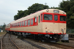 千葉県のいすみ鉄道、国鉄形気動車キハ28形のお披露目内覧会を10/21開催