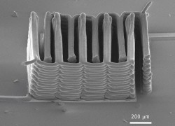 3Dプリンタで1mm以下のバッテリを開発