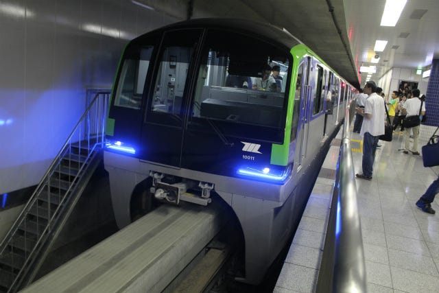 image:東京都走る東京モノレール新型車両10000形に試乗! 7/18デビュー、写真71枚