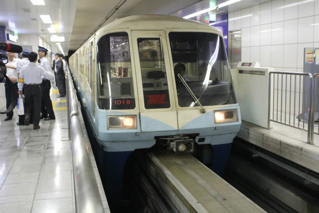 image:東京都走る東京モノレール新型車両10000形に試乗! 7/18デビュー、写真71枚