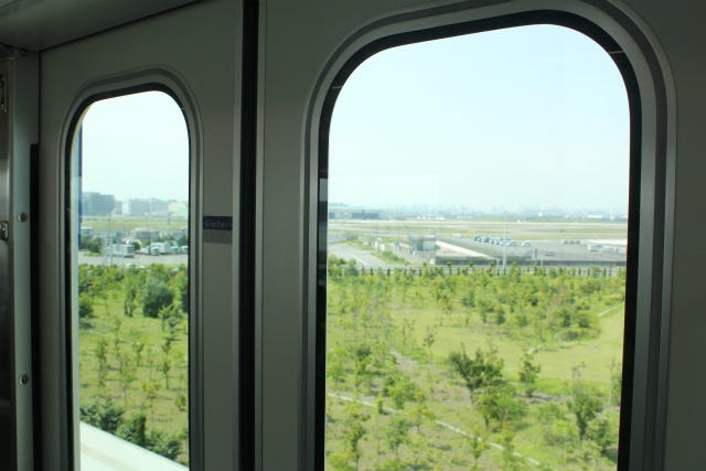 image:東京都走る東京モノレール新型車両10000形に試乗! 7/18デビュー、写真71枚