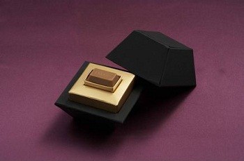 1粒1,500円の究極のチョコレート「DARSホワイトカカオ」発売 