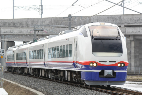 特急「しらゆき」E653系1100番台の臨時列車、信越本線新潟～脇野田間を走行