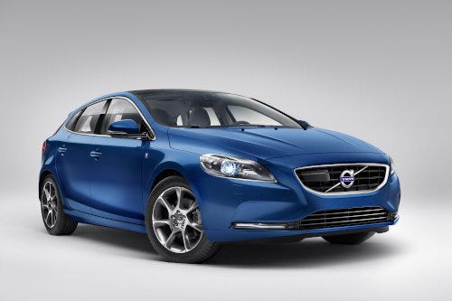 ボルボ「V40 オーシャンレース・エディション」特別仕様車を300台限定発売