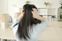 新人の時されてイヤだったこと -「質問に舌打ち」「ずっと後ろについてる」