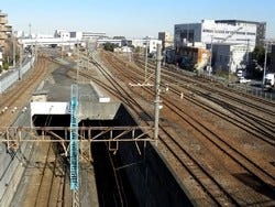 鉄道トリビア (30) 羽田空港の地下に、JR在来線の線路がある