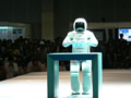 ASIMOから犬や恐竜まで - パートナーロボットの博覧会「ROBO_JAPAN2008」開催